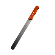 картинка Нож для бисквита мелкие зубцы, рабочая поверхность 25 см, деревянная ручка от магазинаАрт-Я